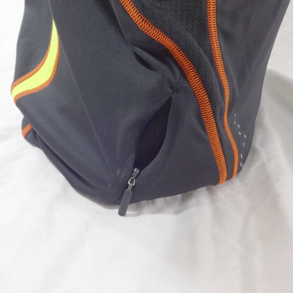 UNDER ARMOUR Black Heat Gear Shirt Size Medium - Picture 7 of 11